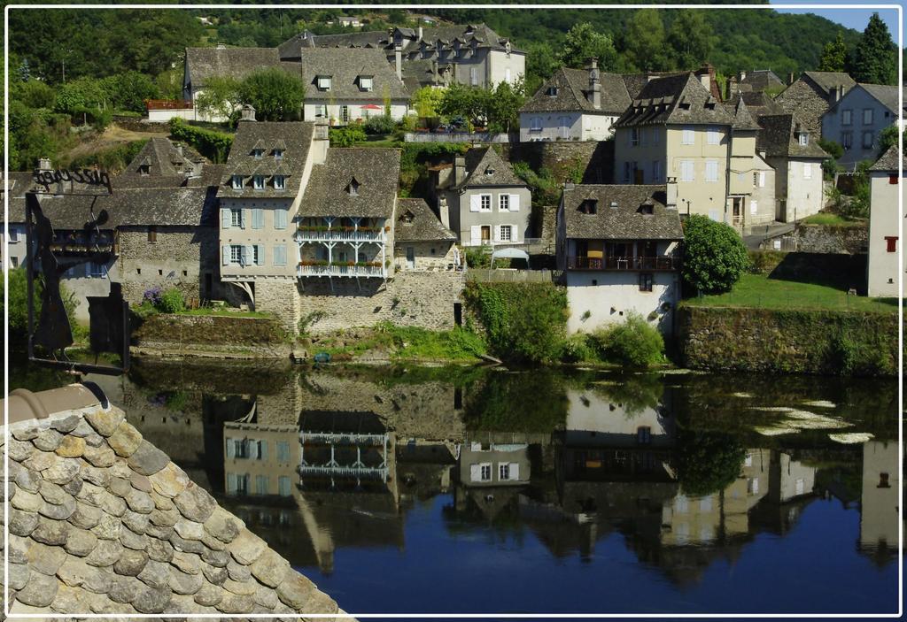 Gite De La Genevriere Saint-Chamant Zewnętrze zdjęcie